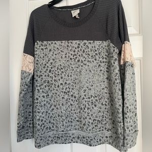 Knox Rose Leopard Lace Sweater Size M